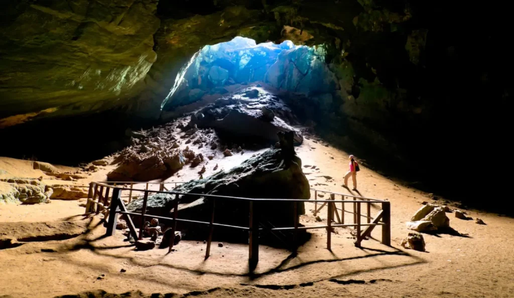 Phu Pha Petch Cave